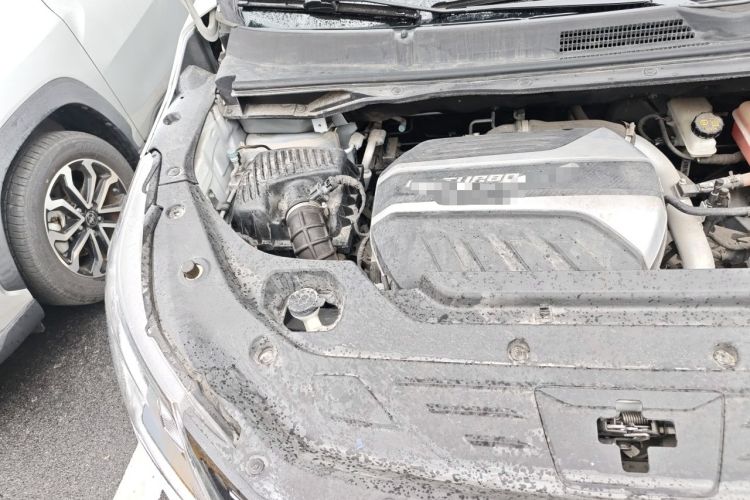 Used SAIC MAXUS G50 2020 1.5T Automatic Luxury Edition Engine Bay Right