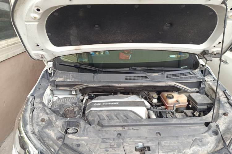 Used SAIC MAXUS G50 2020 1.5T Automatic Luxury Edition Engine Bay