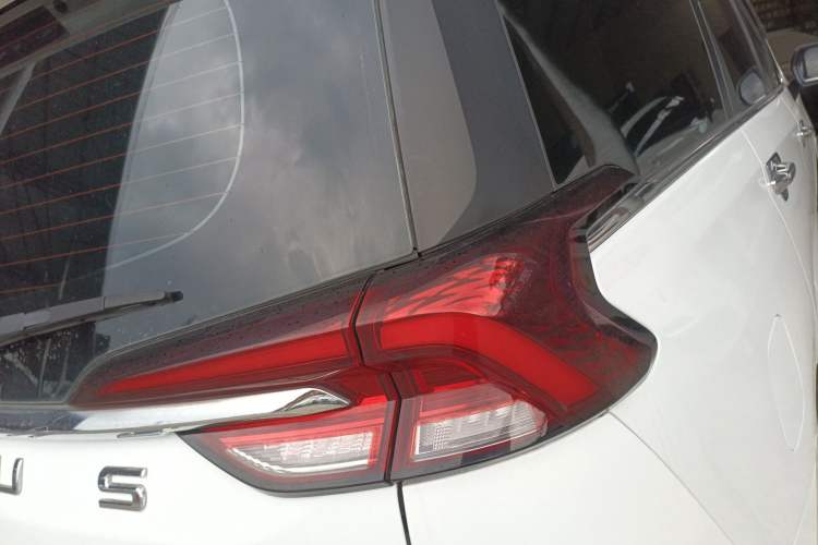 Used SAIC MAXUS G50 2020 1.5T Automatic Elite Edition Exterior 3
