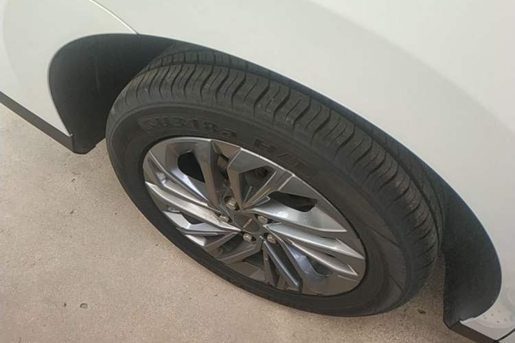 Used SAIC MAXUS G50 2020 1.5T Automatic Luxury Edition Exterior 5