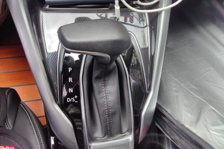 Used SAIC MAXUS G50  Gear Lever