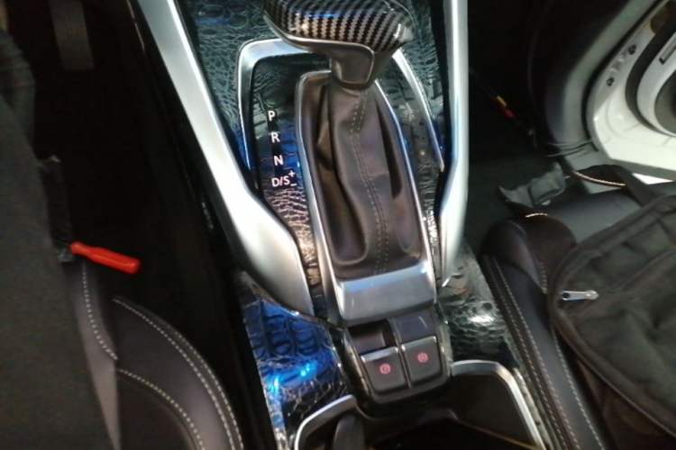 Used SAIC MAXUS G50 2020 1.5T Automatic Elite Edition Gear Lever