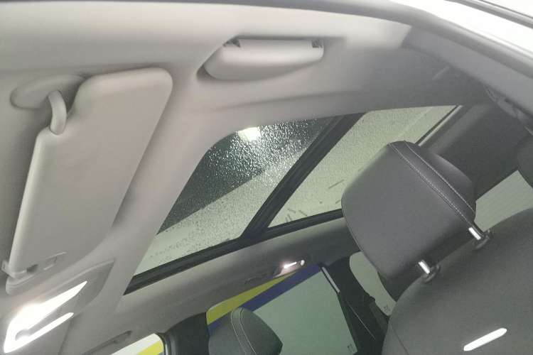 Used SAIC MAXUS G50 2020 1.5T Automatic Luxury Edition Headliner