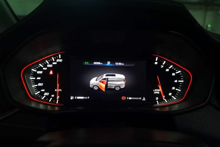 Used SAIC MAXUS G50 2020 1.5T Automatic Luxury Edition Instrument Cluster