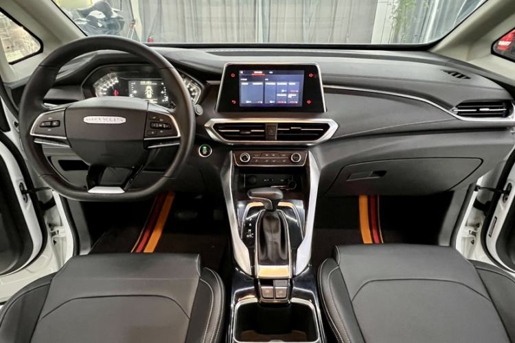 Used SAIC MAXUS G50 2020 1.5T Automatic Elite Edition Interior 1