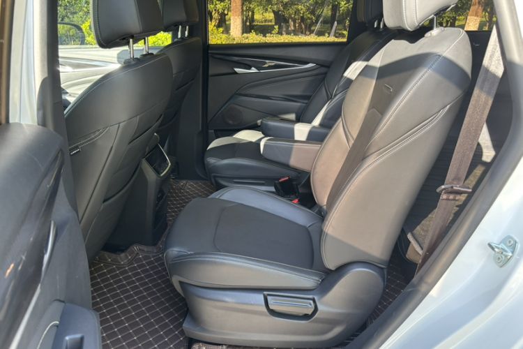 Used SAIC MAXUS G50 2020 1.5T Automatic Elite Edition Interior 1