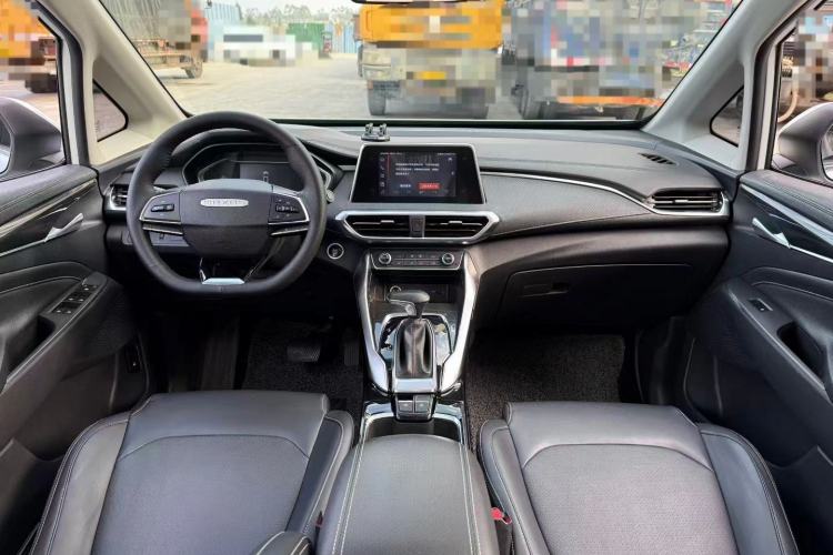 Used SAIC MAXUS G50 2020 1.5T Automatic Elite Edition Interior 2