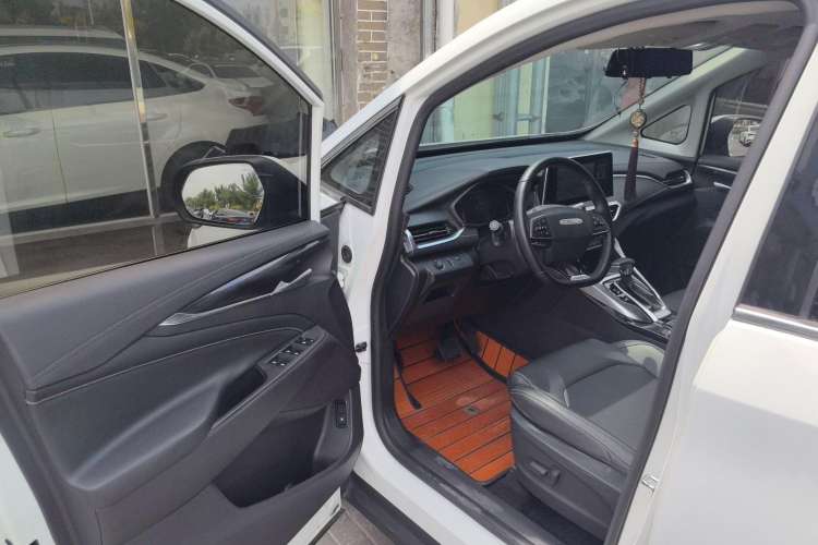 Used SAIC MAXUS G50 2020 1.5T Automatic Luxury Edition Interior 2