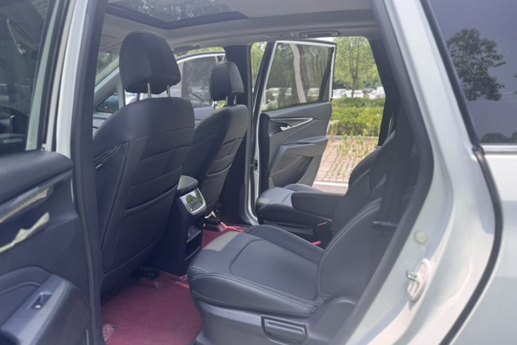 Used SAIC MAXUS G50 2020 1.5T Automatic Luxury Edition Interior 4