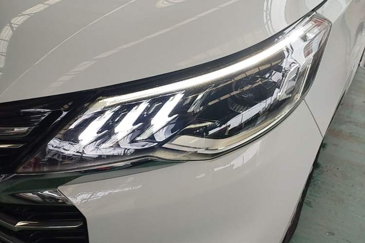 Used SAIC MAXUS G50 2020 1.5T Automatic Elite Edition Left Front Headlight