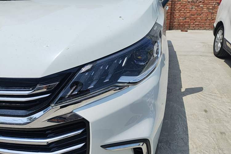 Used SAIC MAXUS G50 2020 1.5T Automatic Luxury Edition Left Front Headlight