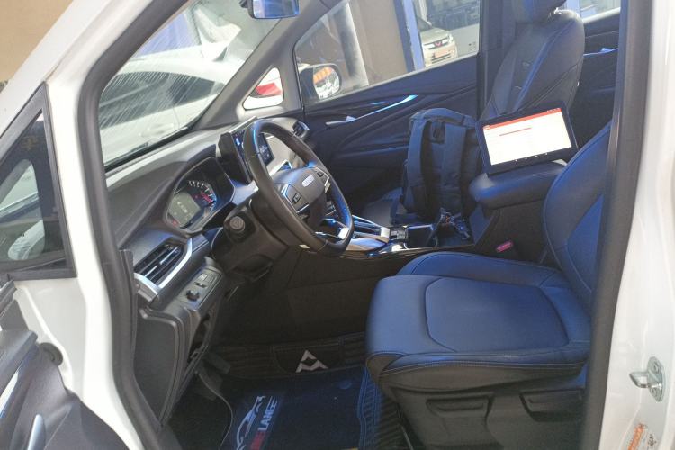 Used SAIC MAXUS G50 2020 1.5T Automatic Elite Edition Left Front Seat