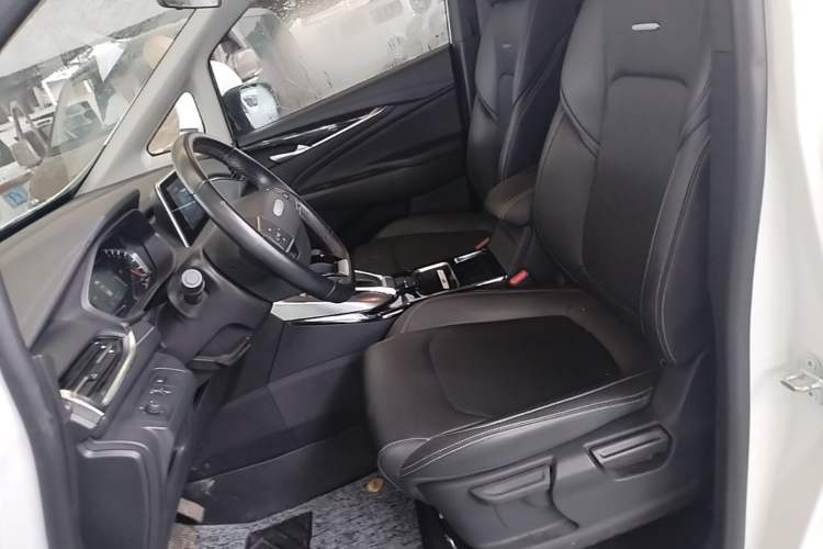 Used SAIC MAXUS G50 2020 1.5T Automatic Elite Edition Left Front Seat