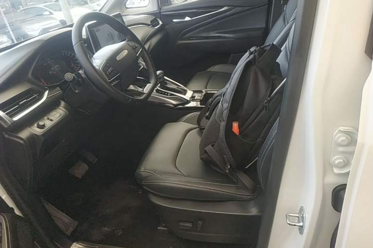 Used SAIC MAXUS G50 2020 1.5T Automatic Luxury Edition Left Front Seat