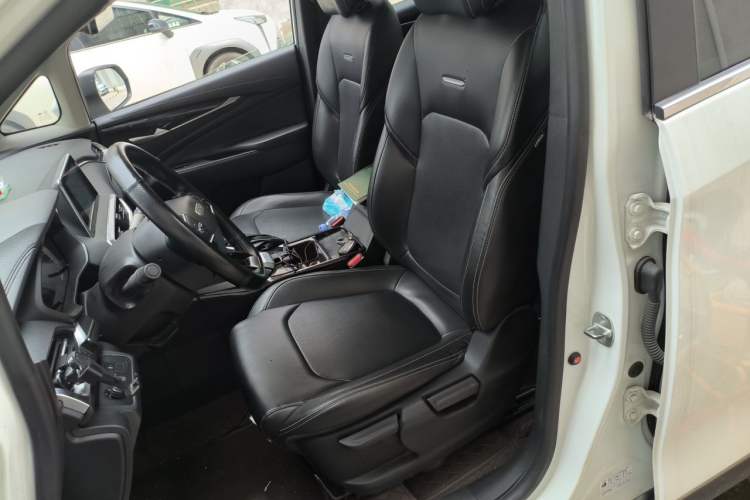 Used SAIC MAXUS G50 2020 1.5T Automatic Elite Edition Left Front Seat