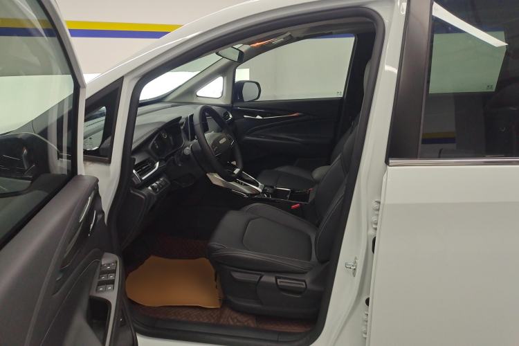 Used SAIC MAXUS G50 2020 1.5T Automatic Elite Edition Left Front Seat