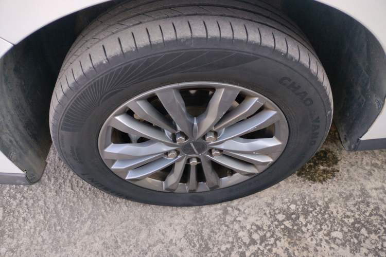 Used SAIC MAXUS G50 2020 1.5T Automatic Elite Edition Left Front Wheel Hub