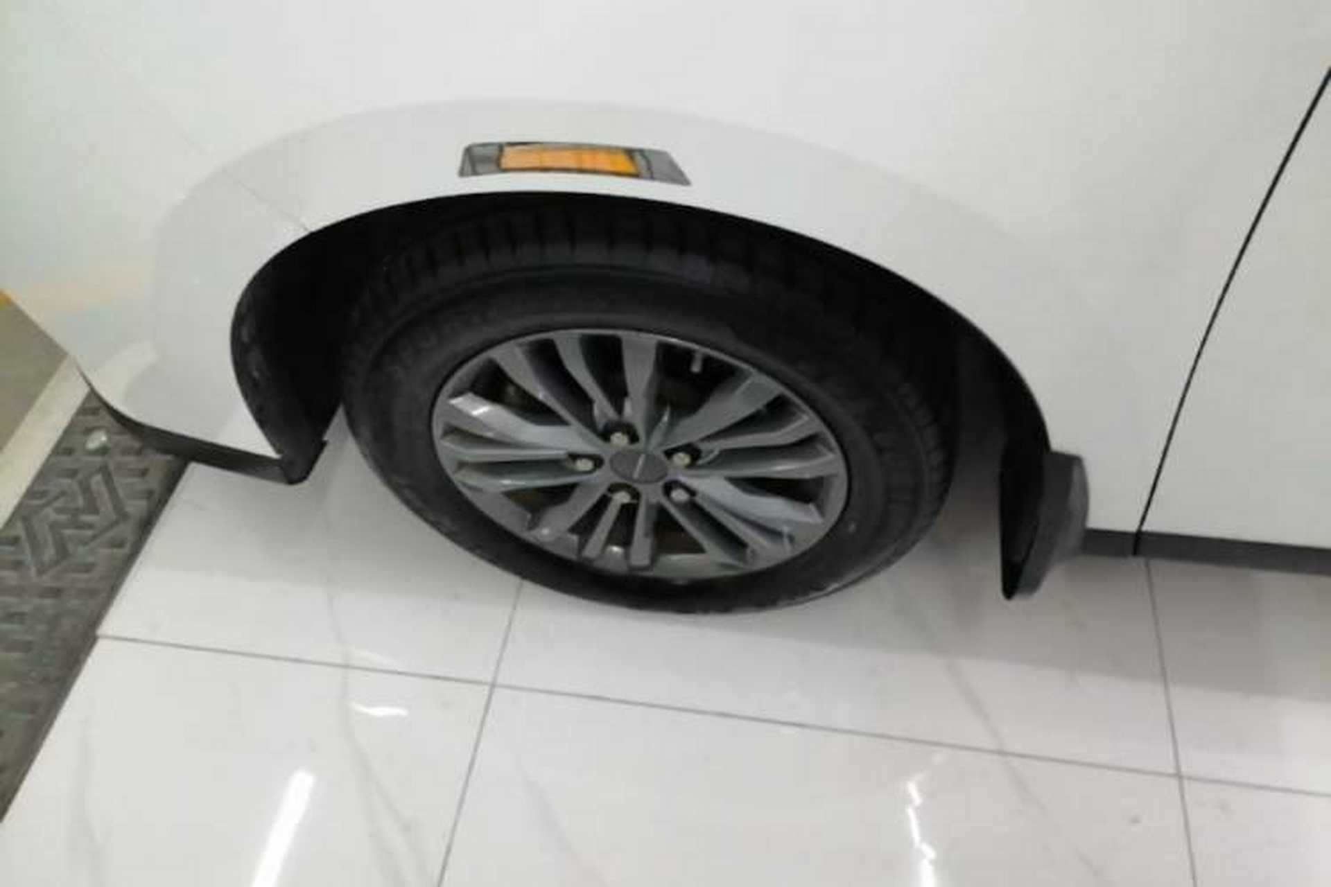 Used SAIC MAXUS G50 2020 1.5T Automatic Elite Edition Left Front Wheel Hub