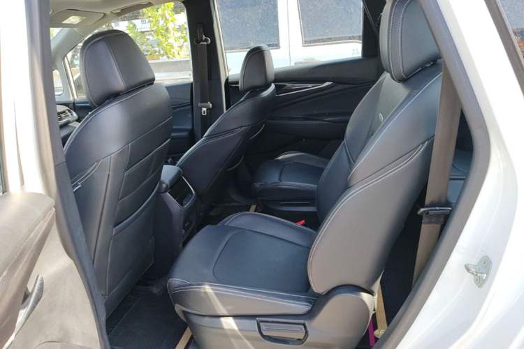 Used SAIC MAXUS G50 2020 1.5T Automatic Elite Edition Left Rear Seat