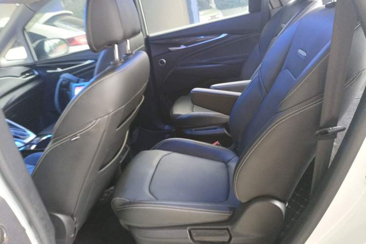 Used SAIC MAXUS G50 2020 1.5T Automatic Elite Edition Left Rear Seat