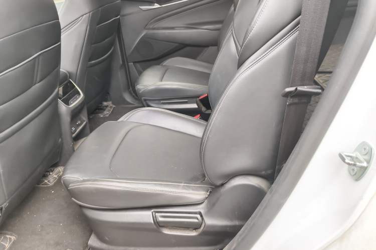 Used SAIC MAXUS G50 2020 1.5T Automatic Elite Edition Left Rear Seat