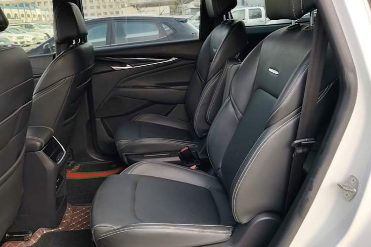 Used SAIC MAXUS G50 2020 1.5T Automatic Elite Edition Left Rear Seat