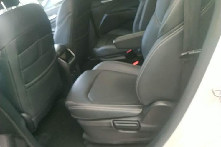 Used SAIC MAXUS G50 2020 1.5T Automatic Luxury Edition Left Rear Seat