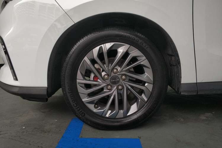Used SAIC MAXUS G50 2020 1.5T Automatic Luxury Edition Left Rear Wheel Hub