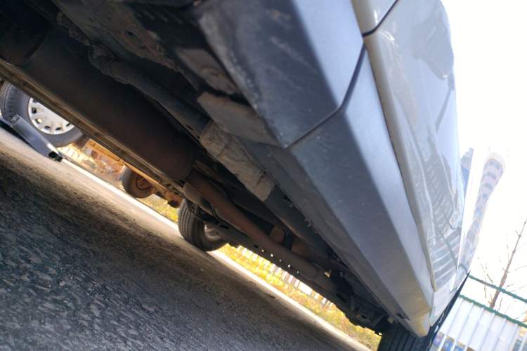 Used SAIC MAXUS G50 2020 1.5T Automatic Elite Edition Left Side Sill