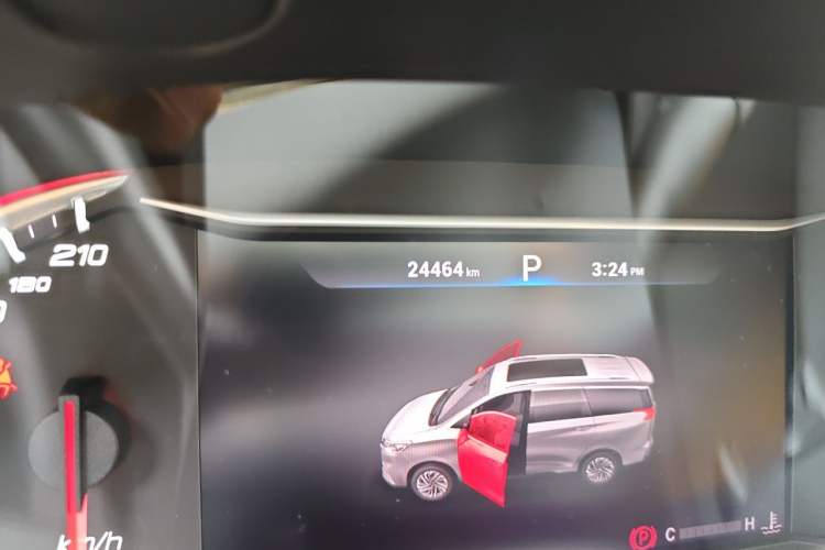 Used SAIC MAXUS G50 2020 1.5T Automatic Luxury Edition Odometer Close Up
