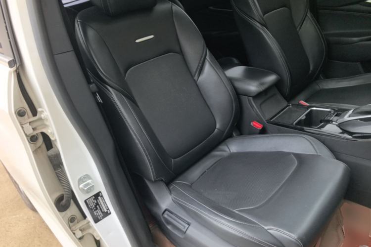 Used SAIC MAXUS G50 2020 1.5T Automatic Elite Edition Right Front Seat