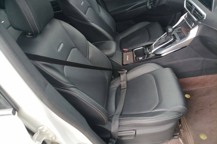 Used SAIC MAXUS G50 2020 1.5T Automatic Luxury Edition Right Front Seat