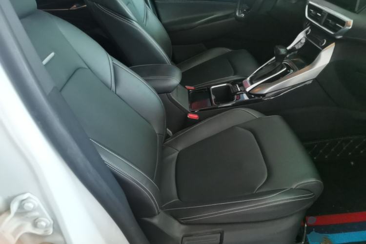 Used SAIC MAXUS G50 2020 1.5T Automatic Elite Edition Right Front Seat