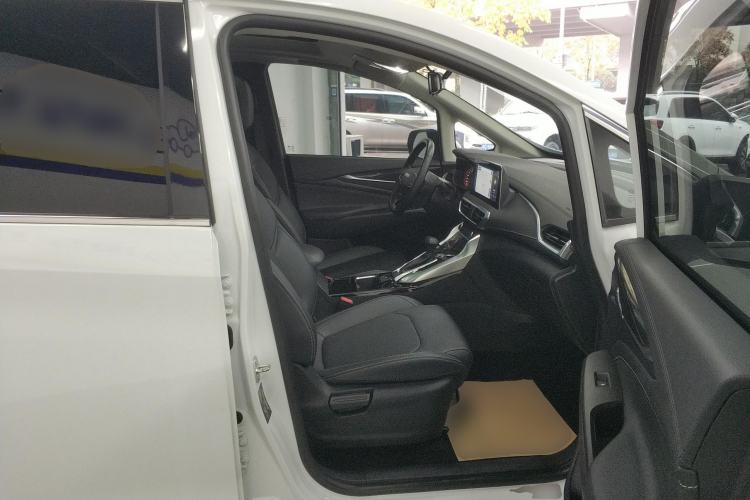 Used SAIC MAXUS G50 2020 1.5T Automatic Luxury Edition Right Front Seat