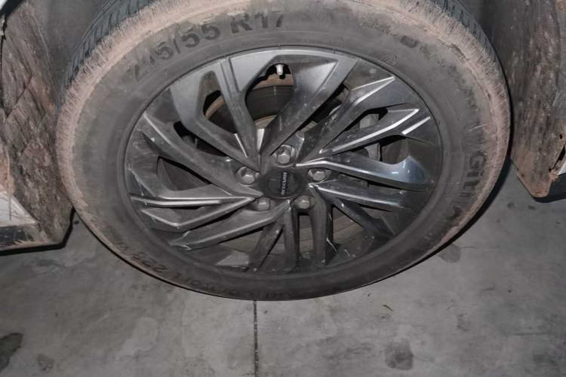 Used SAIC MAXUS G50 2020 1.5T Automatic Luxury Edition Right Front Wheel Hub