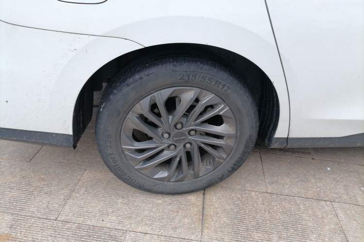 Used SAIC MAXUS G50 2020 1.5T Automatic Luxury Edition Right Rear Wheel Hub