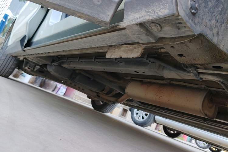 Used SAIC MAXUS G50 2020 1.5T Automatic Elite Edition Right Side Sill