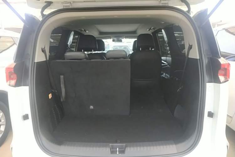 Used SAIC MAXUS G50 2020 1.5T Automatic Luxury Edition Trunk
