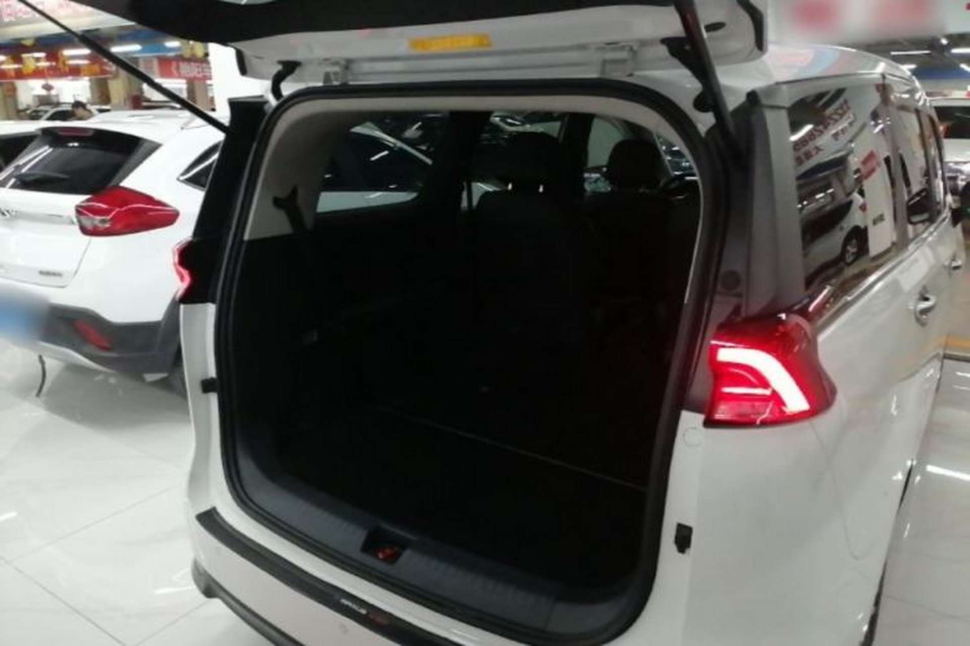 Used SAIC MAXUS G50 2020 1.5T Automatic Elite Edition Trunk