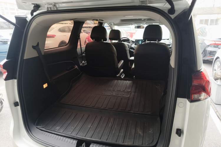 Used SAIC MAXUS G50 2020 1.5T Automatic Elite Edition Trunk