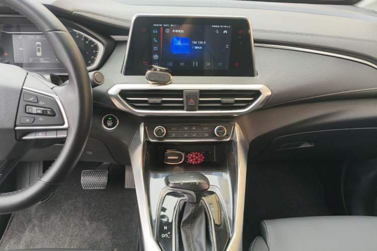 Used SAIC MAXUS G50 2021 1.5T Automatic Comfort Touring B Audio And AC Panel