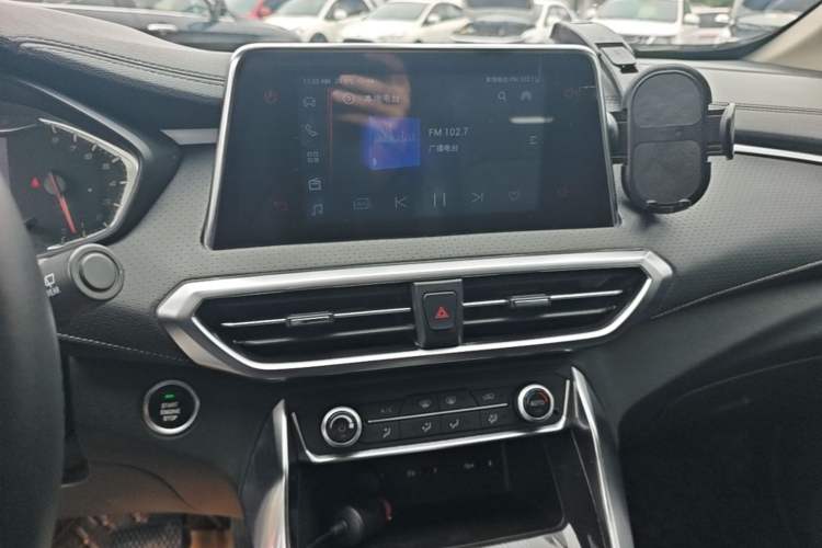 Used SAIC MAXUS G50 2021 1.5T Automatic Comfort Touring B Audio And AC Panel
