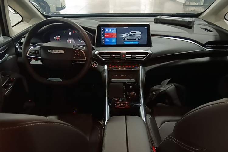 Used SAIC MAXUS G50 2021 PLUS 1.5T Automatic Navigation Version Center Console