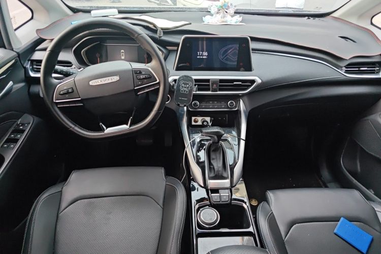Used SAIC MAXUS G50 2021 1.5T Automatic Comfort Touring B Center Console
