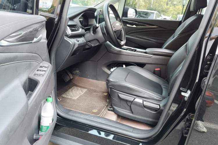 Used SAIC MAXUS G50 2021 PLUS 1.5T Automatic Navigation Version Driver Seat