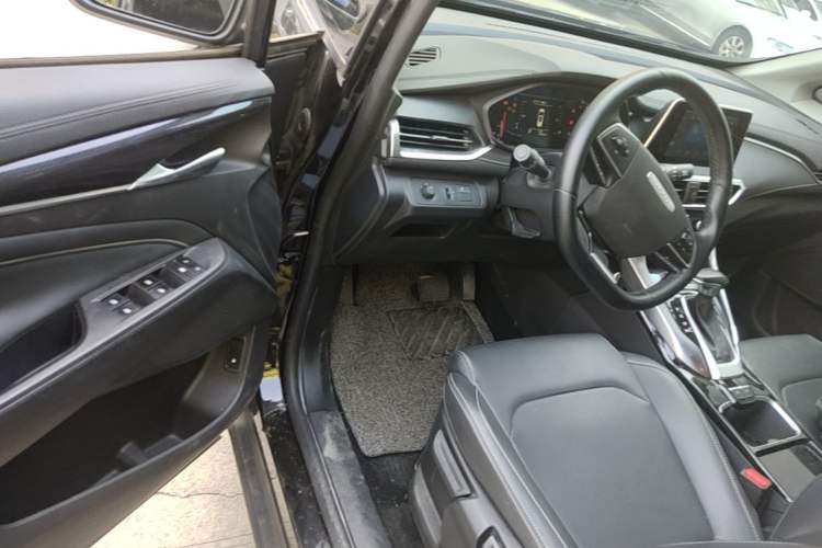 Used SAIC MAXUS G50 2021 1.5T Automatic Comfort Touring B Driver Seat