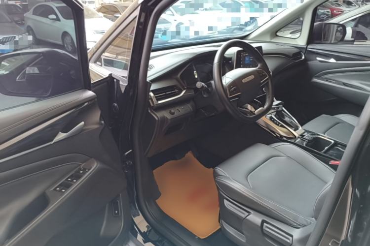 Used SAIC MAXUS G50 2021 1.5T Automatic Comfort Touring B Driver Seat