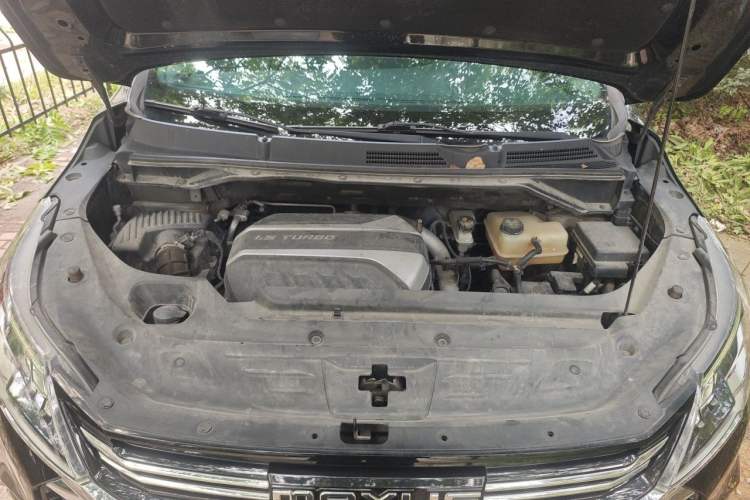 Used SAIC MAXUS G50 2021 PLUS 1.5T Automatic Travel Edition Engine Bay