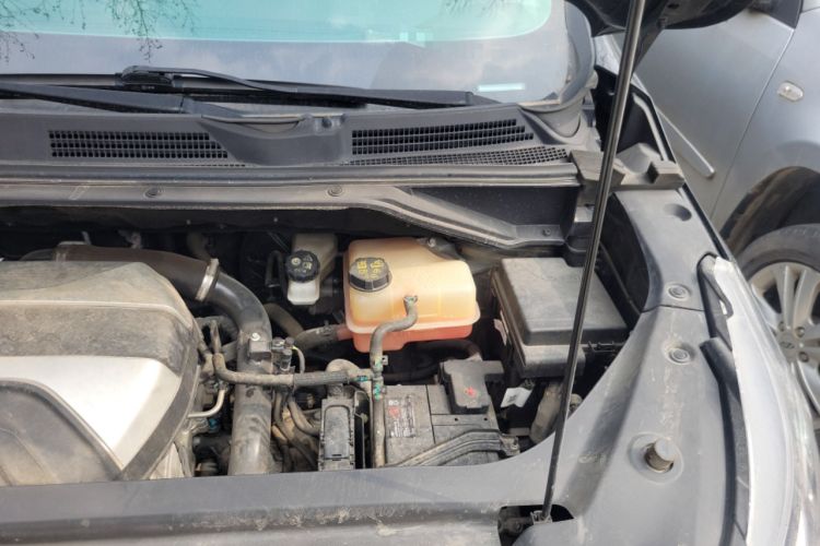 Used SAIC MAXUS G50 2021 1.5T Automatic Comfort Touring B Engine Bay Left