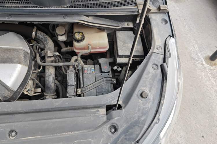Used SAIC MAXUS G50 2021 1.5T Automatic Comfort Touring B Engine Bay Left